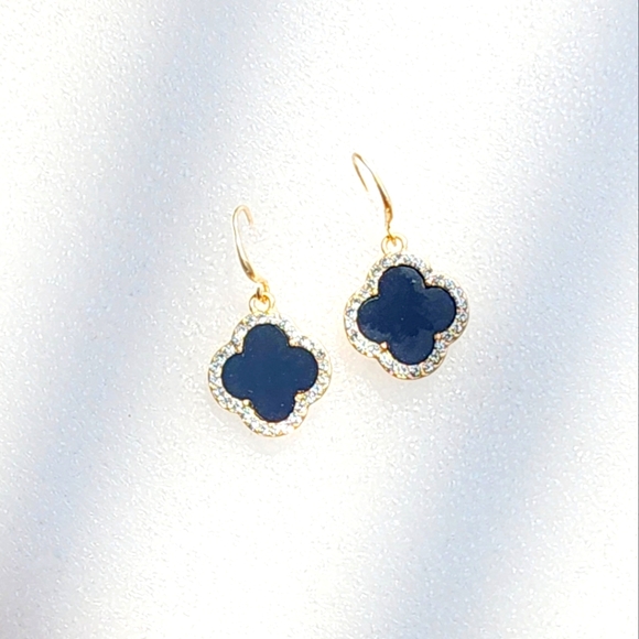 Fashion Black Clover Gold-Tone Black Enamel Earrings with Rhinestones Details - Picture 4 of 6